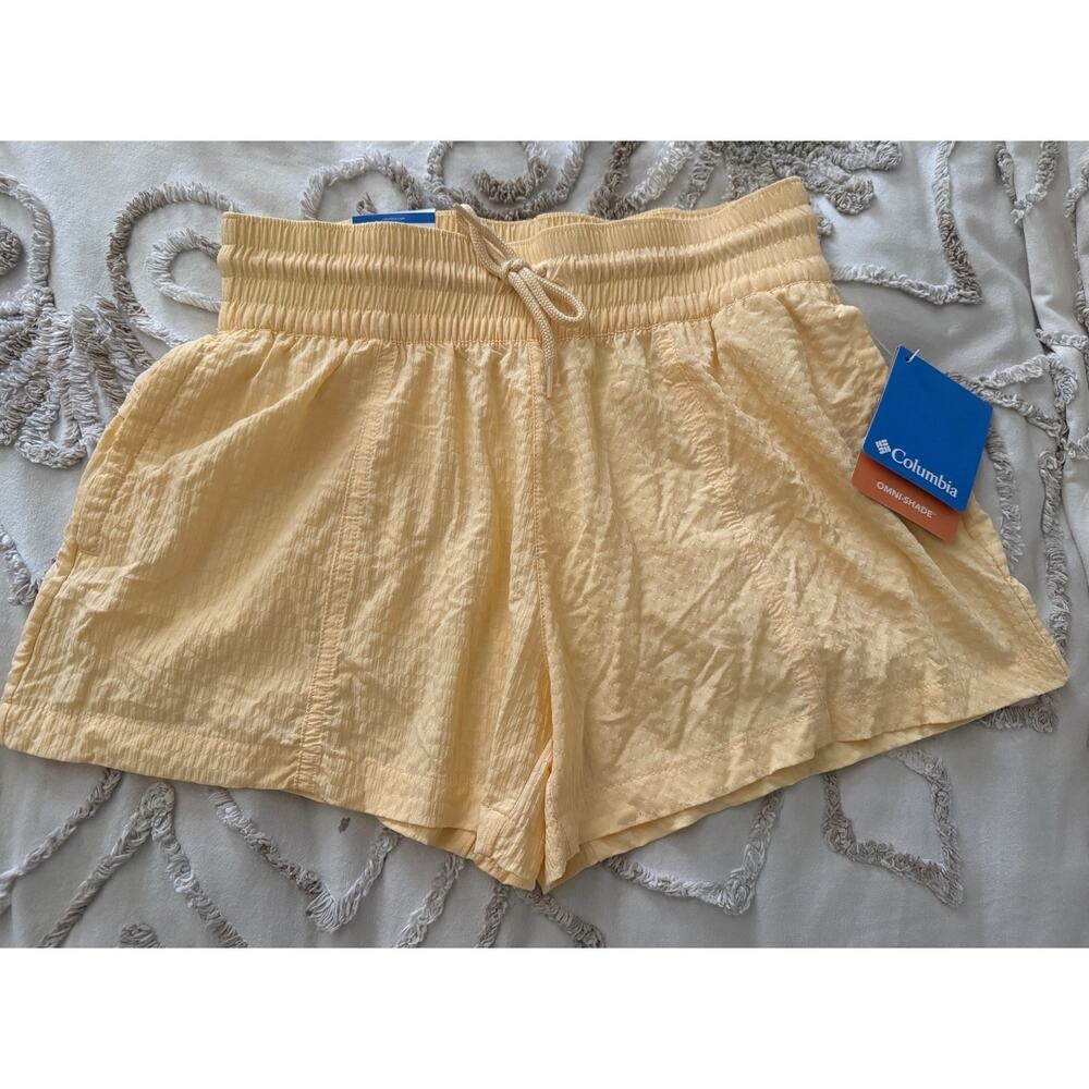 NWT Women’s Columbia Boundless Trek Active Shorts Orange / Peach 3in XS